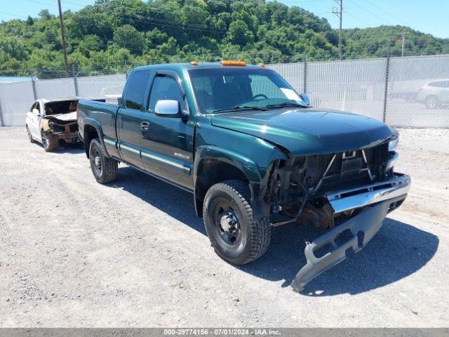  Salvage Chevrolet Silverado 2500