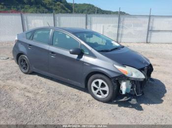  Salvage Toyota Prius