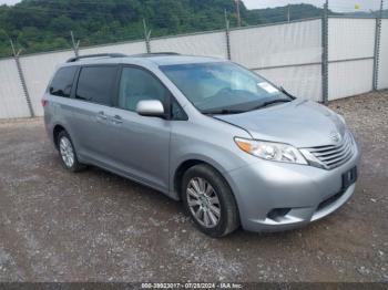  Salvage Toyota Sienna