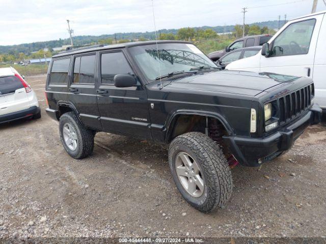  Salvage Jeep Cherokee