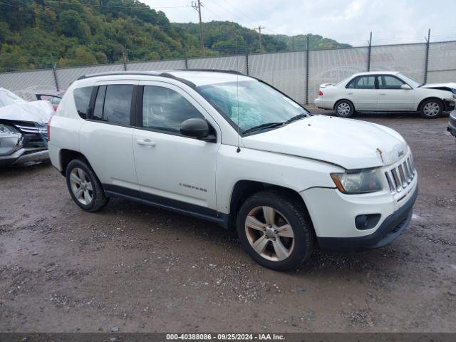  Salvage Jeep Compass