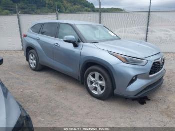  Salvage Toyota Highlander