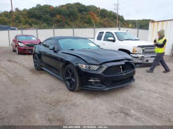  Salvage Ford Mustang