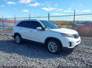  Salvage Kia Sorento