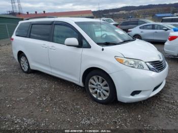  Salvage Toyota Sienna