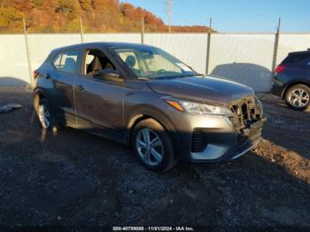  Salvage Nissan Kicks