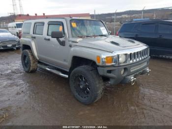  Salvage HUMMER H3 Suv