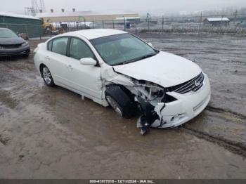  Salvage Nissan Altima