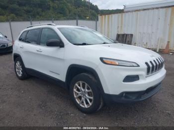  Salvage Jeep Cherokee