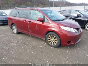  Salvage Toyota Sienna