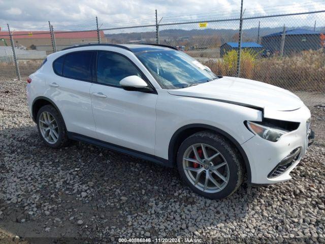  Salvage Alfa Romeo Stelvio