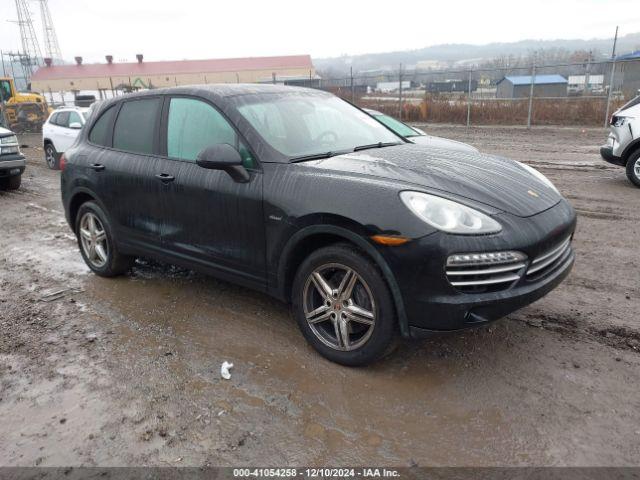  Salvage Porsche Cayenne