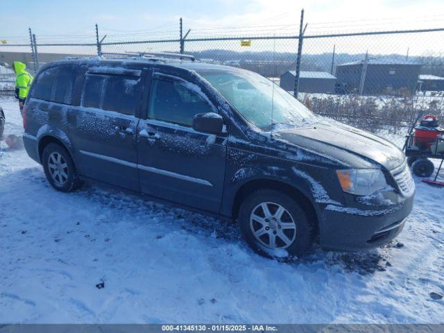  Salvage Chrysler Town & Country