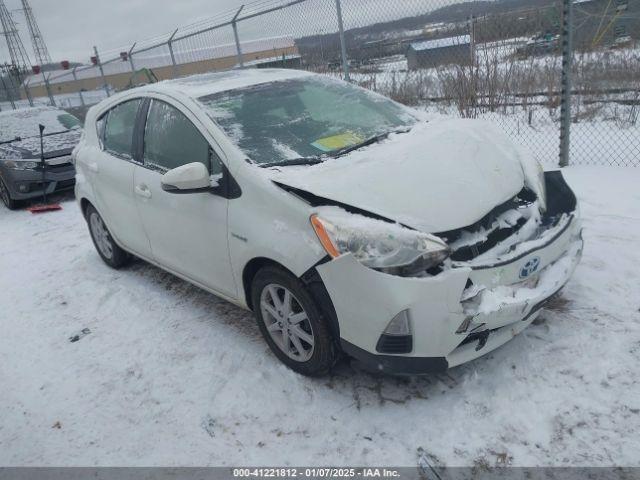  Salvage Toyota Prius c