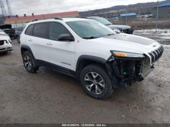  Salvage Jeep Cherokee