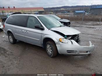  Salvage Chrysler Town & Country