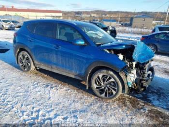  Salvage Hyundai TUCSON