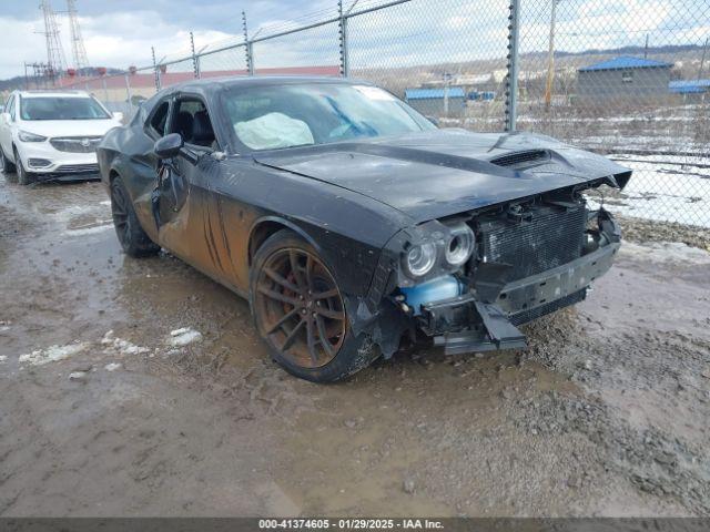  Salvage Dodge Challenger