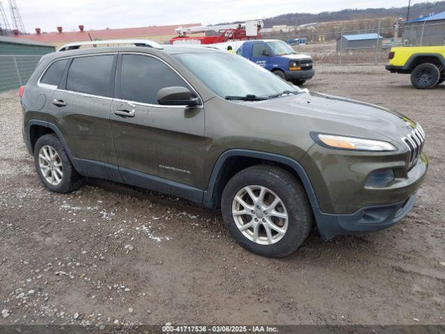  Salvage Jeep Cherokee