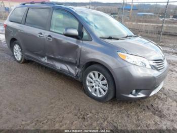  Salvage Toyota Sienna