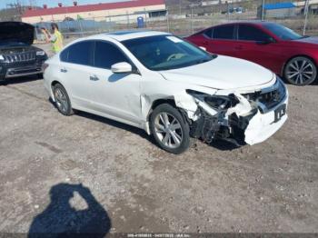  Salvage Nissan Altima