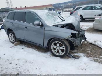  Salvage Mitsubishi Outlander
