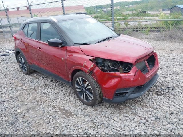  Salvage Nissan Kicks