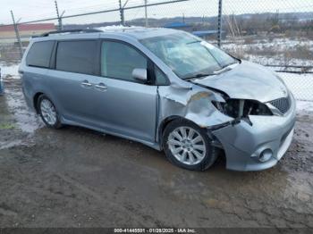  Salvage Toyota Sienna