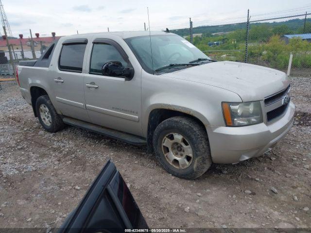  Salvage Chevrolet Avalanche 1500