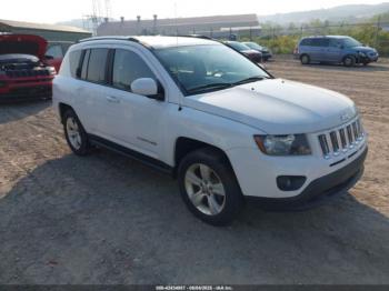  Salvage Jeep Compass