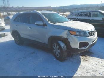  Salvage Kia Sorento