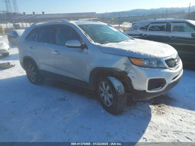  Salvage Kia Sorento