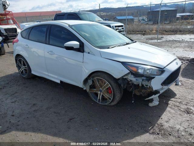  Salvage Ford Focus St