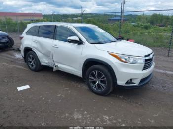  Salvage Toyota Highlander