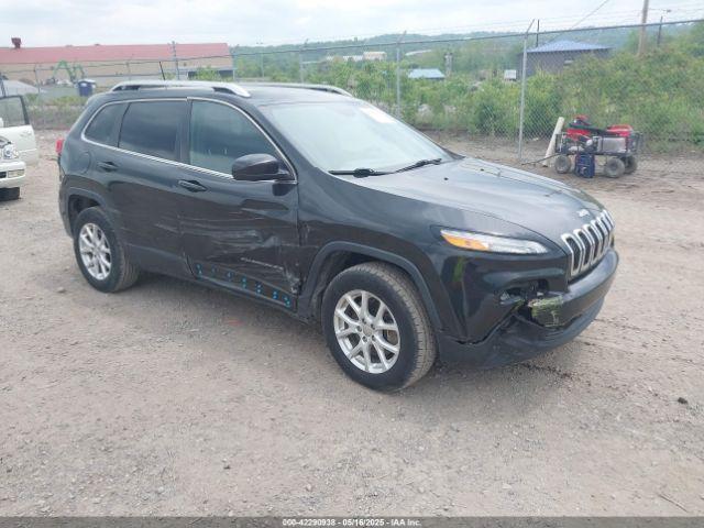  Salvage Jeep Cherokee