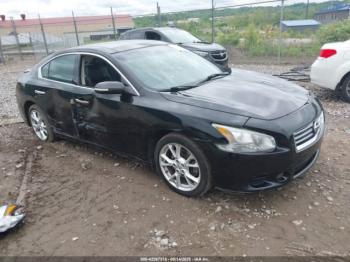  Salvage Nissan Maxima