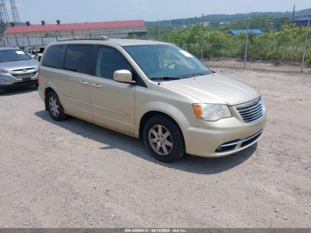  Salvage Chrysler Town & Country