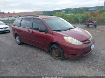  Salvage Toyota Sienna
