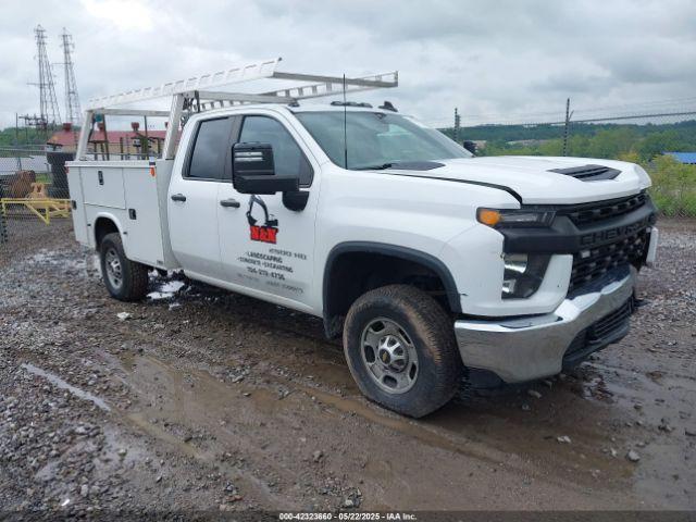  Salvage Chevrolet Silverado 2500