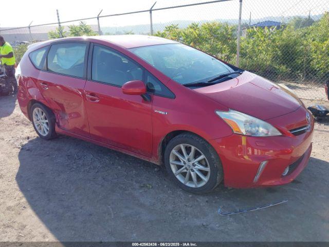  Salvage Toyota Prius v