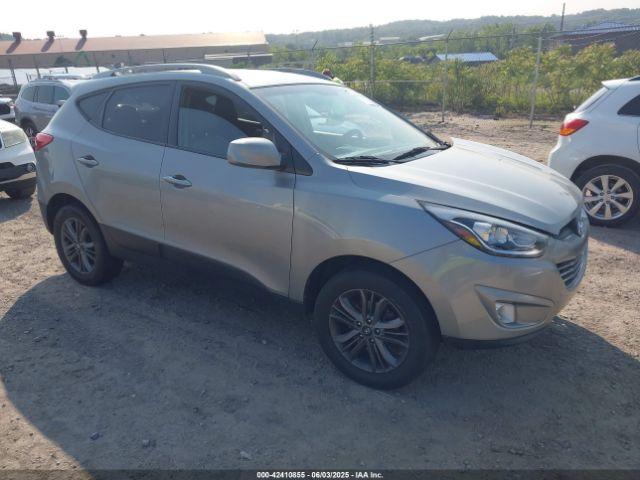  Salvage Hyundai TUCSON