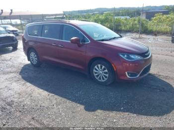  Salvage Chrysler Pacifica