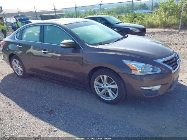  Salvage Nissan Altima