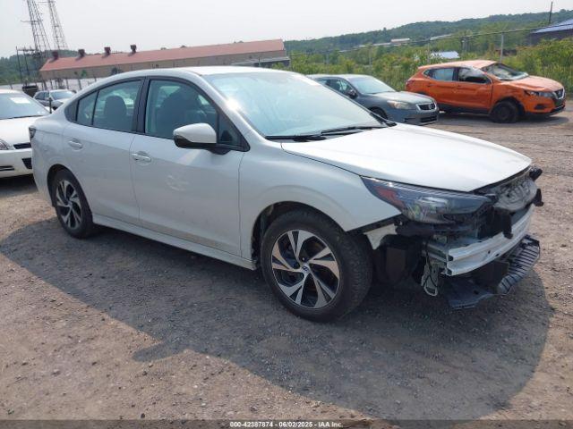  Salvage Subaru Legacy