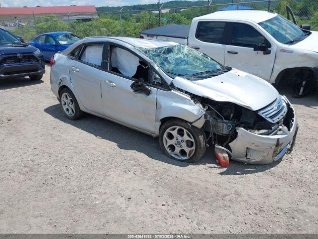  Salvage Ford Fiesta