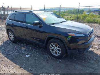  Salvage Jeep Cherokee