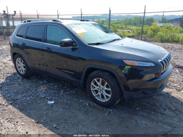  Salvage Jeep Cherokee