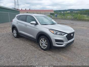  Salvage Hyundai TUCSON