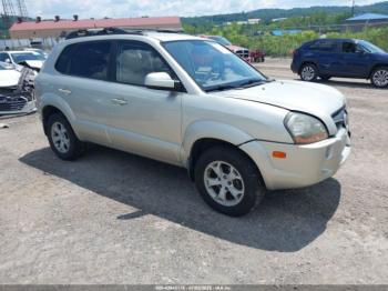  Salvage Hyundai TUCSON