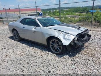  Salvage Dodge Challenger